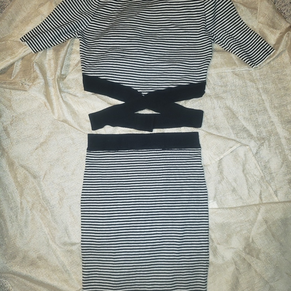 Two pieces crop top outfit